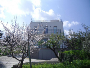 Отель Oltremare Rent Rooms  Трабия